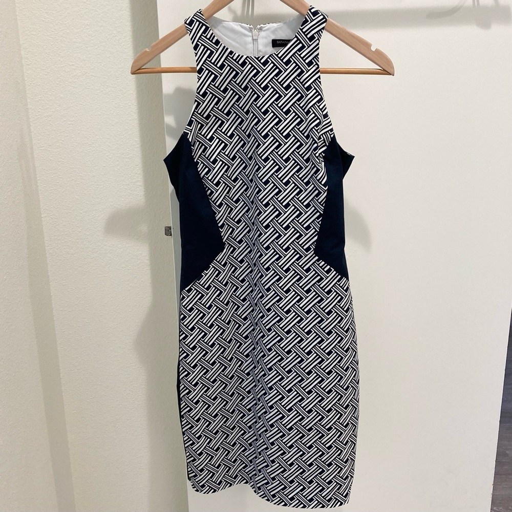 Banana Republic navy and white sheath tank bodycon dress career office occasion